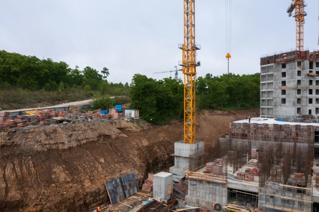 Купить двухкомнатную квартиру в новостройках на улице Океанский проспект в Владивостоке. Вариант № 4136892, 1, площадь -  квм, цена 14024850 рублей