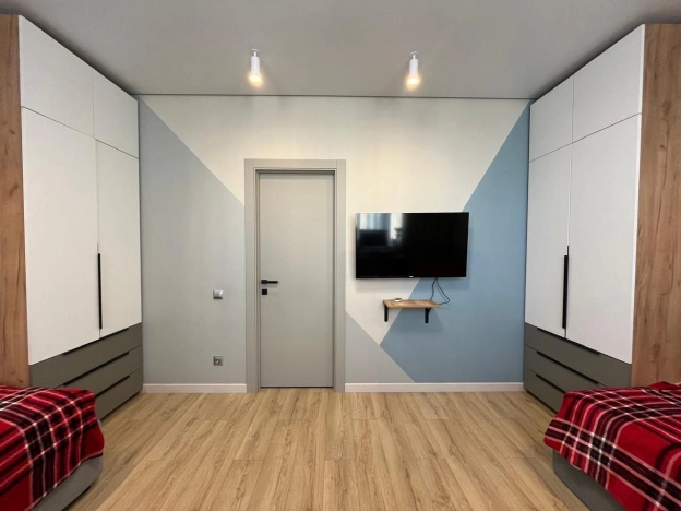 Купить трехкомнатную квартиру в районе Приморский в Санкт-Петербурге. Вариант № 34819, 9, площадь -  квм, цена 36000000 рублей