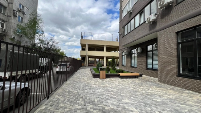 Купить двухкомнатную квартиру на улице Старокубанская в Краснодаре. Вариант № 3332087, 13, площадь -  квм, цена 13400000 рублей