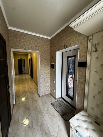 Купить дом в районе Пролетарский в Ростове-на-Дону. Вариант № 43014, 8, площадь -  квм, цена 12300000 рублей