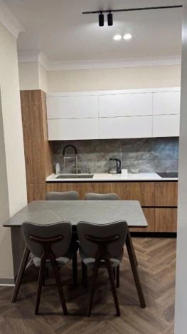 Купить квартиру в Москве. Вариант № 10370328, 5, площадь -  квм, цена 22000000 рублей