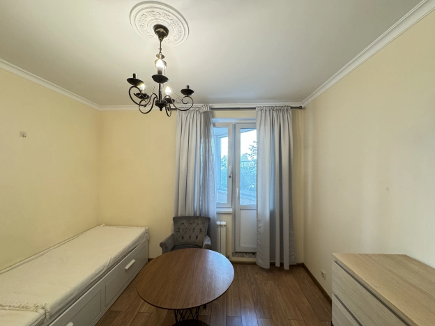 Купить квартиру на вторичке в Москве. Вариант № 4467, 17, площадь -  квм, цена 19799999 рублей