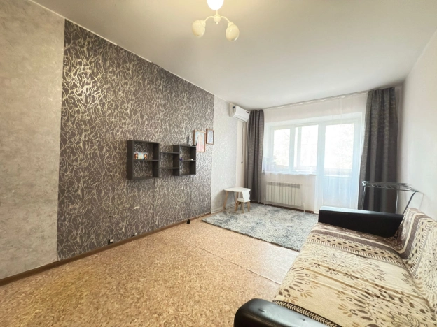 Купить однокомнатную квартиру в Микрорайоне 1-й, Элиста в Элисте. Вариант № 8351716, 1, площадь -  квм, цена 4250000 рублей