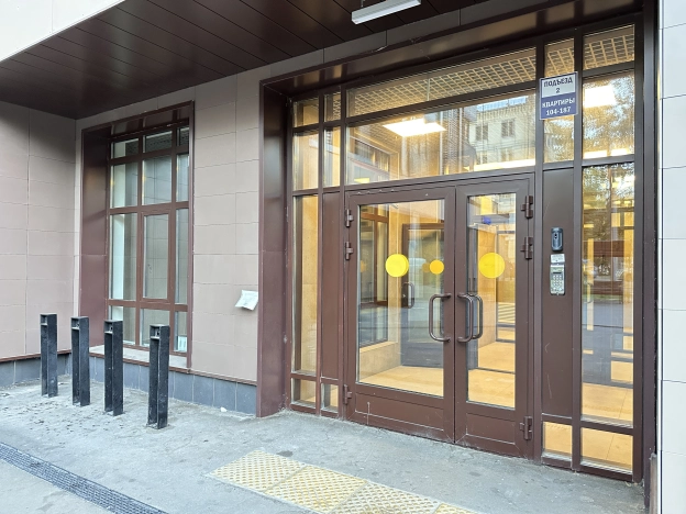 Купить квартиру в районе Соколиная Гора в Москве. Вариант № 36165, 20, площадь -  квм, цена 29900000 рублей