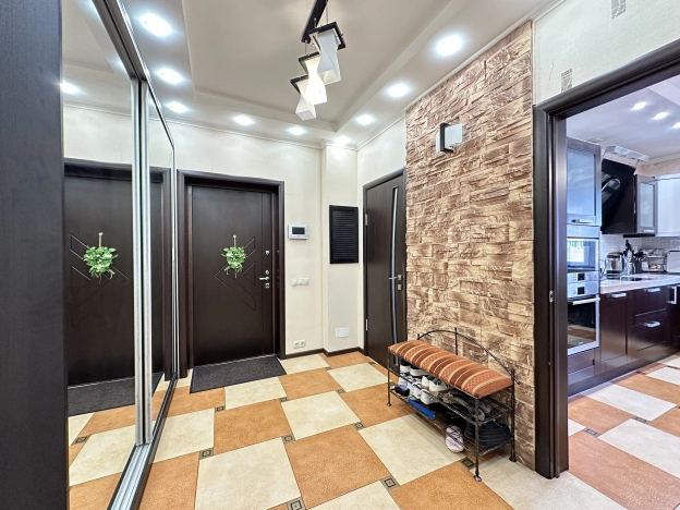 Купить трехкомнатную квартиру у метро Медведково в Мытищах. Вариант № 40070, 16, площадь -  квм, цена 24000000 рублей