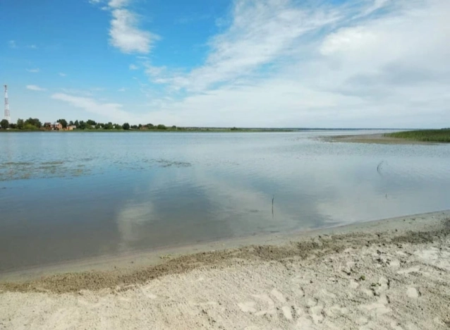 Купить дачу в Новосибирске. Вариант № 8166335, 4, площадь -  квм, цена 850000 рублей