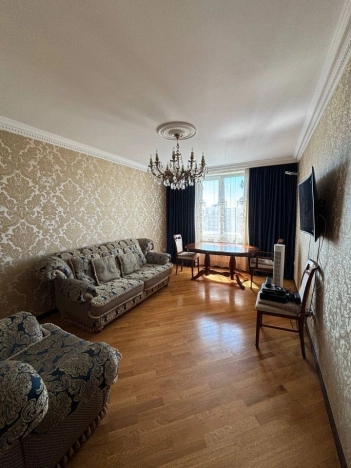 Купить трехкомнатную квартиру на улице Сколковская в Одинцове. Вариант № 7427584, 6, площадь -  квм, цена 25800000 рублей