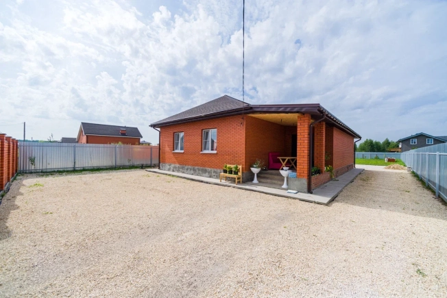 Купить дом на улице 2-й Аллейный проезд в Рязани. Вариант № 3904103, 0, площадь -  квм, цена 9799000 рублей