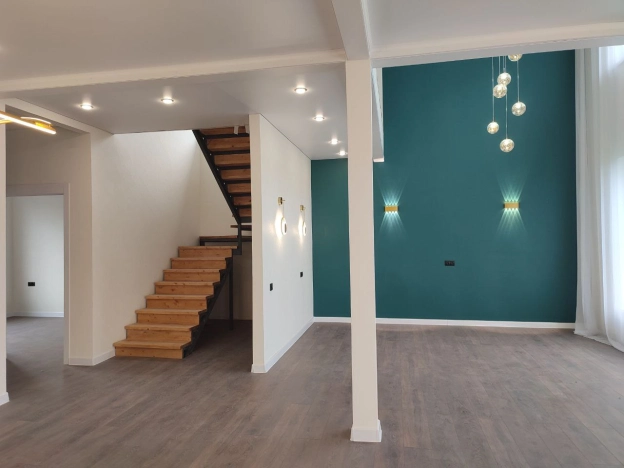 Купить дом в Москве. Вариант № 8738941, 3, площадь -  квм, цена 11990000 рублей