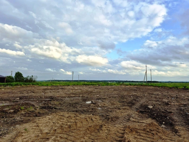 Купить земельный участок в Вологодской области. Вариант № 57124, 2, площадь -  квм, цена 6300000 рублей