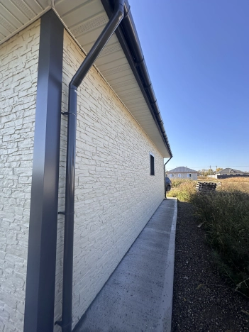 Купить дом в Приморском крае. Вариант № 5921710, 4, площадь -  квм, цена 9800000 рублей