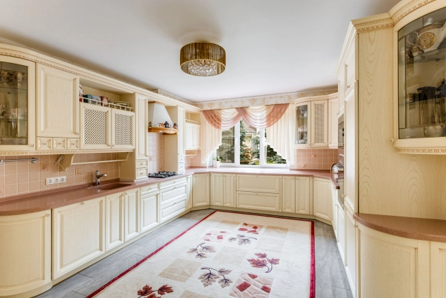 Купить дом в Москве. Вариант № 10706087, 7, площадь - квм, цена 76900000 рублей