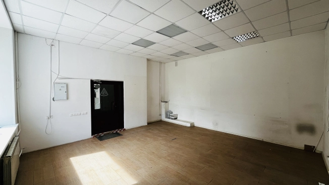 Снять торговые помещения в Микрорайоне Богдана Хмельницкого в Новосибирске. Вариант № 10207482, 6, площадь -  квм, цена 120000 рублей