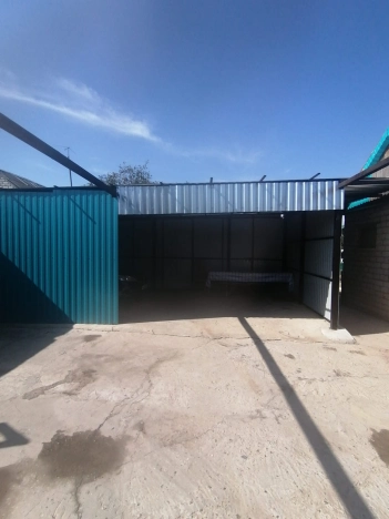 Купить дом на улице Парковая в Элисте. Вариант № 5823579, 19, площадь -  квм, цена 6800000 рублей