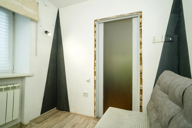 Купить квартиру в Омске. Вариант № 9098522, 13, площадь -  квм, цена 3950000 рублей