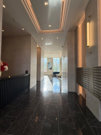 Купить квартиру в Москве. Вариант № 9216540, 21, площадь -  квм, цена 25000000 рублей