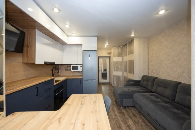 Купить квартиру на улице Комсомольская в Благовещенске. Вариант № 9304320, 3, площадь -  квм, цена 6200000 рублей