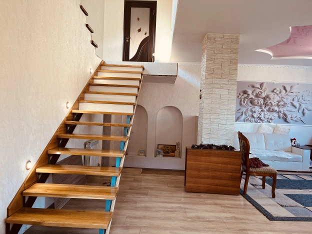 . Вариант № 20927, 10, площадь - 187.8 квм, цена 14500000 рублей