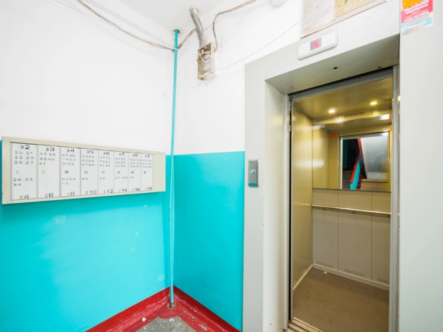 Купить комнату в Омске. Вариант № 231494, 7, площадь -  квм, цена 1390000 рублей