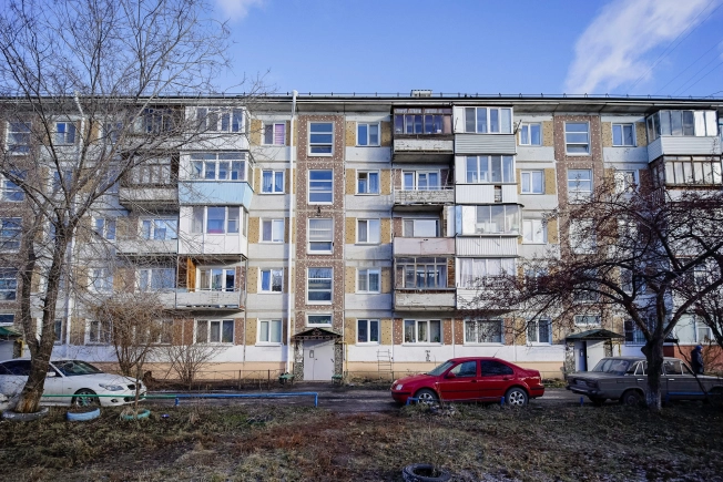 Купить квартиру в Омске. Вариант № 9613016, 12, площадь -  квм, цена 3480000 рублей