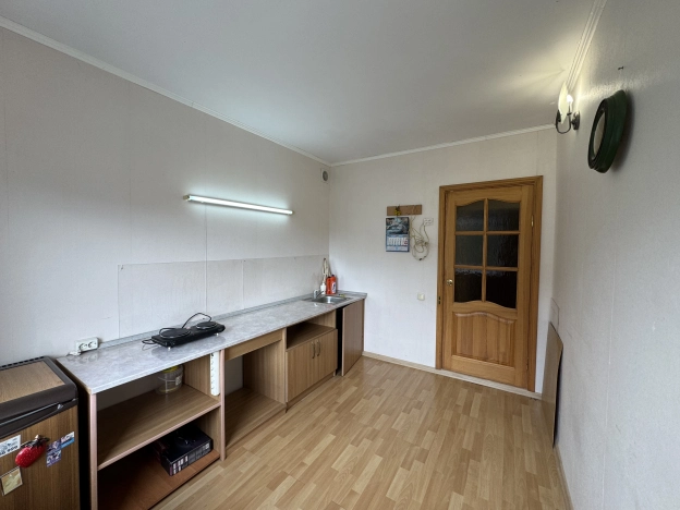 Купить однокомнатную квартиру на улице Олимпийская в Калининградской области. Вариант № 3037179, 14, площадь -  квм, цена 3640000 рублей