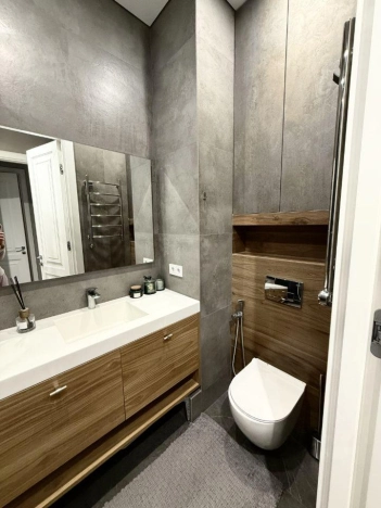 Купить квартиру в Москве. Вариант № 10058076, 17, площадь -  квм, цена 81999000 рублей