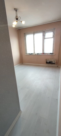 Снять трехкомнатную квартиру в Новосибирске. Вариант № 9450416, 8, площадь -  квм, цена 35000 рублей