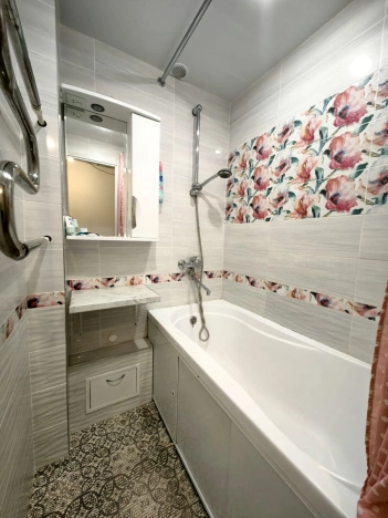 Купить трехкомнатную квартиру на улице Олега Кошевого в Калининграде. Вариант № 31124, 8, площадь -  квм, цена 7650000 рублей