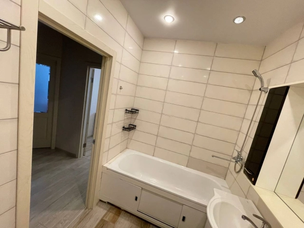 Купить квартиру на улице Офицерская в Владимире. Вариант № 6153350, 11, площадь -  квм, цена 8850000 рублей