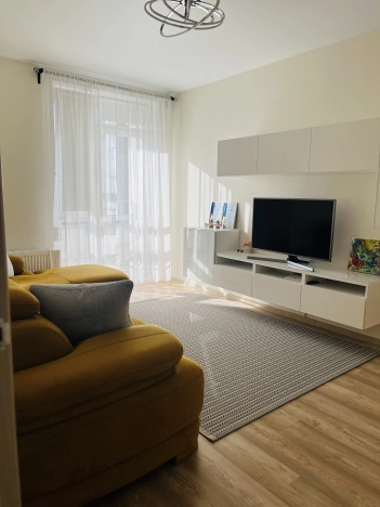 Купить квартиру на вторичке в Уфе. Вариант № 8541920, 6, площадь -  квм, цена 7500000 рублей