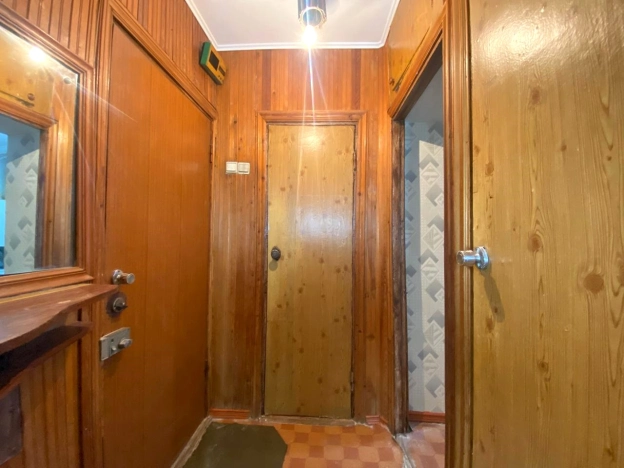 Купить однокомнатную квартиру в Калужской области. Вариант № 10218578, 8, площадь -  квм, цена 1990000 рублей