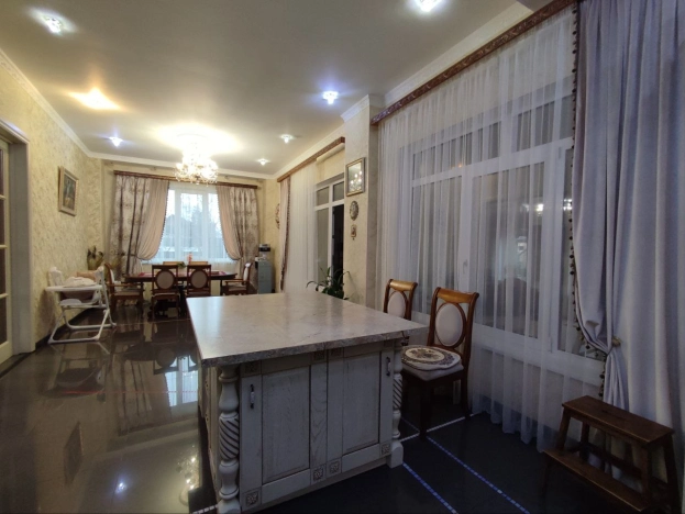 Купить дом в Щёлкове. Вариант № 32982, 8, площадь -  квм, цена 32500000 рублей