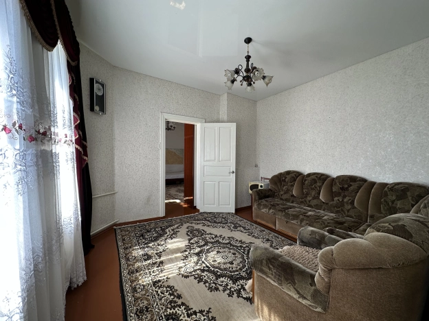 Купить двухкомнатную квартиру на улице Черкасская в Краснодаре. Вариант № 3734038, 0, площадь -  квм, цена 4400000 рублей