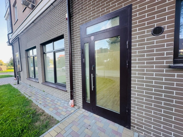 Купить коммерческую недвижимость свободного назначения на улице Пугачёва в Калининграде. Вариант № 1469674, 0, площадь -  квм, цена 10700000 рублей