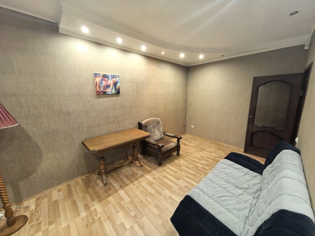 Купить четырехкомнатную квартиру в Калининграде. Вариант № 12834, 13, площадь -  квм, цена 10800000 рублей