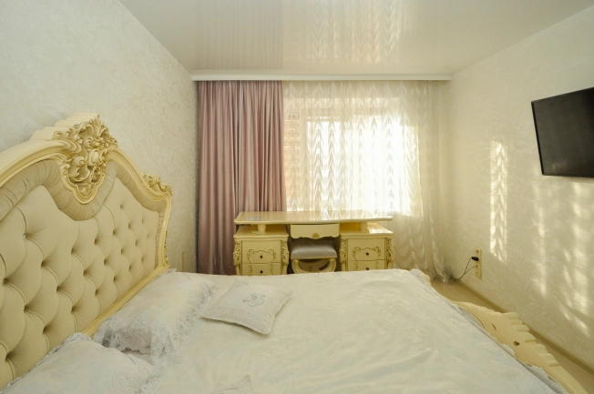 Купить двухкомнатную квартиру на улице Линейная в Новосибирской области. Вариант № 9256737, 17, площадь -  квм, цена 9100000 рублей