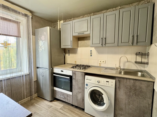 Купить трехкомнатную квартиру в Воронеже. Вариант № 7736745, 26, площадь - квм, цена 5850000 рублей