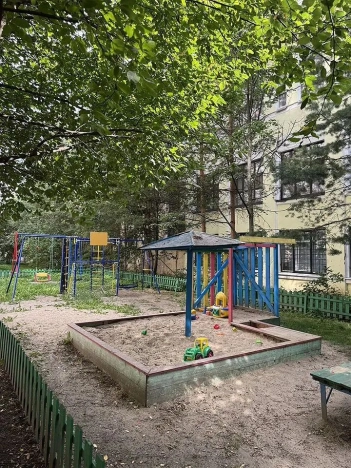 Купить квартиру в Вологодской области. Вариант № 2624707, 35, площадь -  квм, цена 9750000 рублей