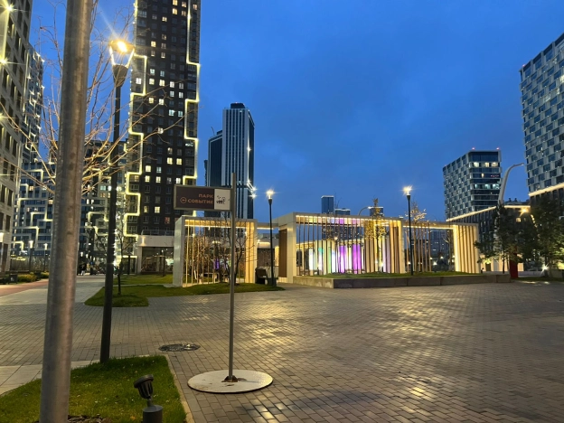 Купить квартиру в Москве. Вариант № 8425498, 27, площадь -  квм, цена 30000000 рублей