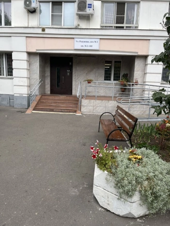 Купить квартиру в Москве. Вариант № 9656339, 13, площадь - квм, цена 17000000 рублей