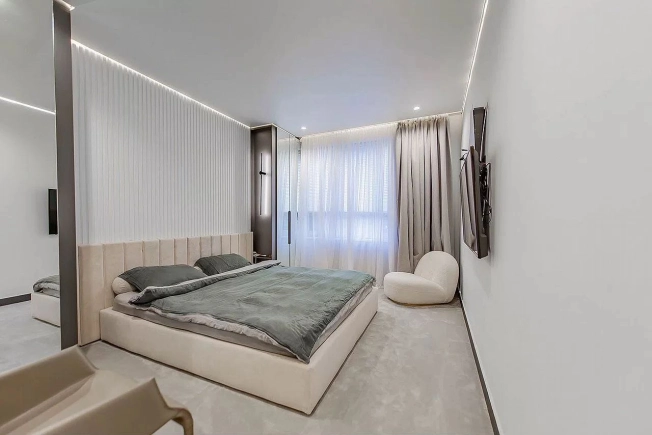 Купить трехкомнатную квартиру в районе Выборгский в Санкт-Петербурге. Вариант № 27558, 16, площадь -  квм, цена 39000000 рублей