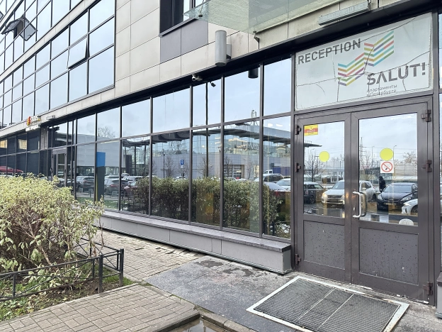 Купить однокомнатную квартиру в Санкт-Петербурге. Вариант № 9902907, 16, площадь -  квм, цена 9990000 рублей