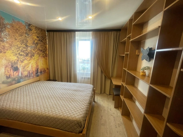 Купить трехкомнатную квартиру на улице Жилмассив в Новосибирской области. Вариант № 9739552, 9, площадь -  квм, цена 8500000 рублей