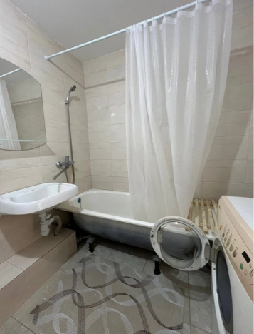 Купить двухкомнатную квартиру в Краснодаре. Вариант № 9883926, 2, площадь -  квм, цена 6400000 рублей