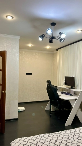 Купить двухкомнатную квартиру в Омске. Вариант № 7783882, 14, площадь -  квм, цена 6400000 рублей