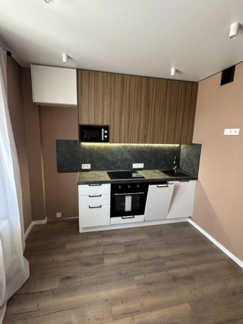 Купить однокомнатную квартиру в районе Кировский в Ростове-на-Дону. Вариант № 27981, 8, площадь -  квм, цена 6800000 рублей