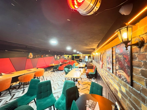 Снять коммерческую недвижимость в Тобольске. Вариант № 7772281, 2, площадь -  квм, цена 120000 рублей