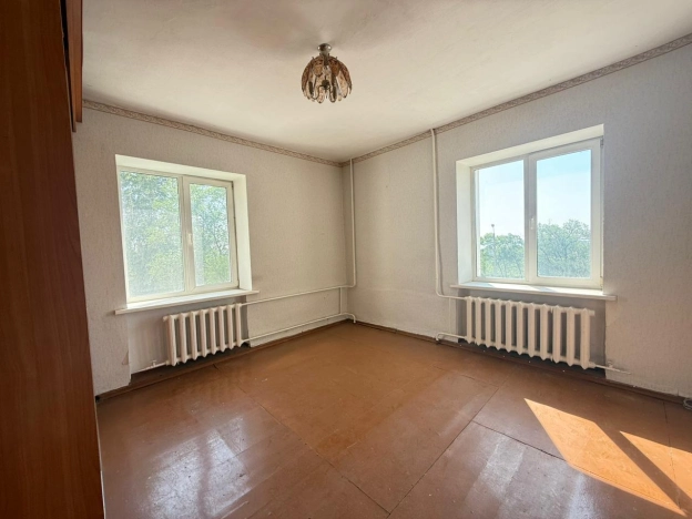 Купить трехкомнатную квартиру в Амурской области. Вариант № 53964, 0, площадь -  квм, цена 4350000 рублей