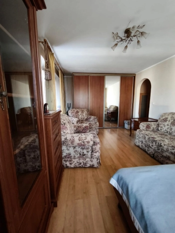 Купить однокомнатную квартиру в Калининграде. Вариант № 9292440, 4, площадь -  квм, цена 4670000 рублей