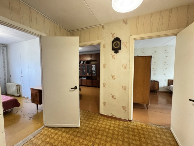 Купить квартиру на вторичке в Уфе. Вариант № 3046315, 8, площадь -  квм, цена 6395000 рублей